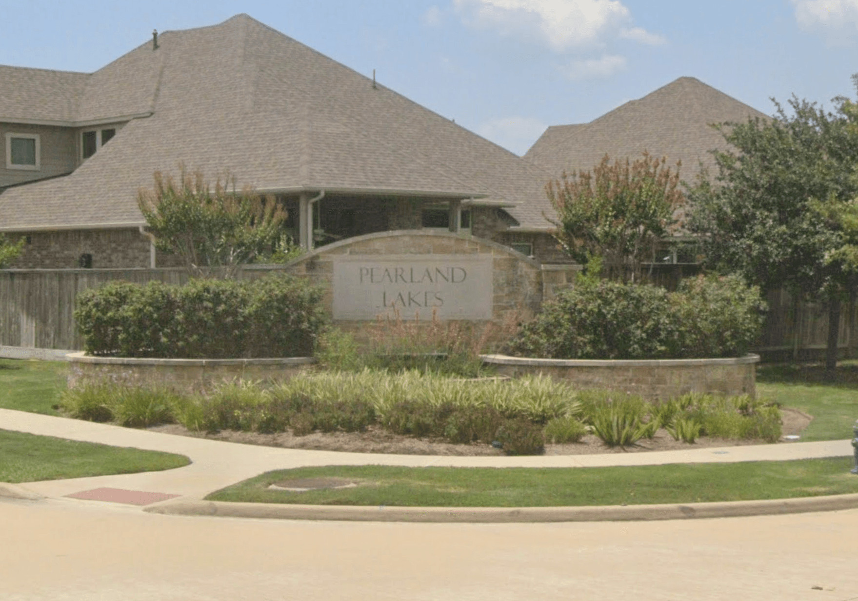 Pearland Lakes - Image 2